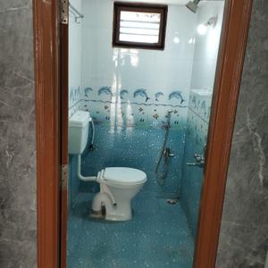 Bathroom Image of 1500 Sq.ft 2 BHK Independent House for rent in Ameenpur Sangareddy for Rs. 20000