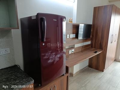 Kitchen Image of 450 Sq.ft 1 RK Apartment / Flat for rent in Paramount Pine And Oak Studio, Surajpur Greater Noida for Rs. 16500