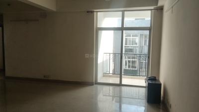 Living Room Image of 1630 Sq.ft 3.5 BHK Apartment / Flat for rent in Skytech Matrott, Sector 76 Noida for Rs. 35000
