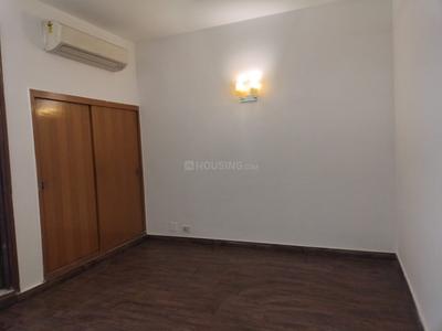 Bedroom Image of 1800 Sq.ft 2 BHK Builder Floor for rent in South Extension II New Delhi for Rs. 60000