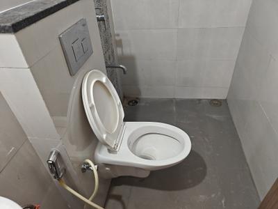 Image of 1050 Sq.ft 2 BHK Apartment / Flat for rent in S M Rachit Kalpataru, Vinay Nagar, Nashik for Rs. 17000