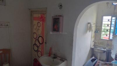 Living Room Image of 700 Sq.ft 2 BHK Apartment / Flat for sale in Sodepur Kolkata for Rs. 1800000