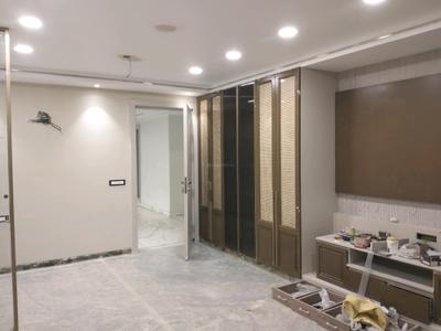 Bedroom Image of 4150 Sq.ft 4 BHK Builder Floor for sale in Model Town New Delhi for Rs. 120000000