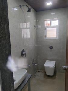Bathroom Image of 850 Sq.ft 2 BHK Apartment / Flat for rent in Mhalgi Nagar Nagpur for Rs. 25000