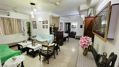 Hall Image of 1090 Sq.ft 2 BHK Apartment / Flat for sale in Mahagun Moderne, Sector 78 Noida for Rs. 17800000