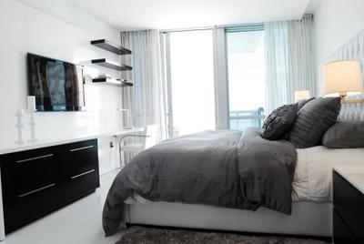 Hall Image of 800 Sq.ft 2 BHK Apartment / Flat for sale in Zee Sargam, Vile Parle East Mumbai for Rs. 32000000