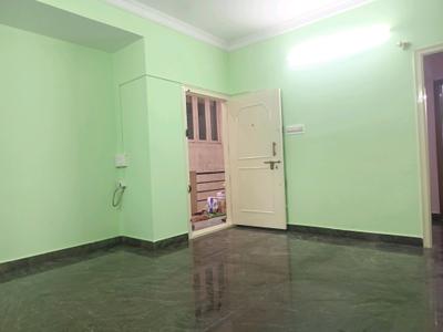 Living Room Image of 950 Sq.ft 2 BHK Apartment / Flat for rent in Rajajinagar Bengaluru for Rs. 28000