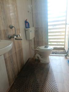 Common Bathroom Image of 1120 Sq.ft 2 BHK Apartment / Flat for sale in GeeCee Emerald, Kharghar Navi Mumbai for Rs. 16000000