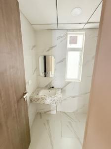 Bathroom Image of 1094 Sq.ft 2.5 BHK Apartment / Flat for sale in M3M Soulitude , Sector 89 Gurgaon for Rs. 14200000