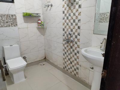 Image of 1050 Sq.ft 3 BHK Builder Floor for sale in Vasant Kunj, New Delhi for Rs. 13500000