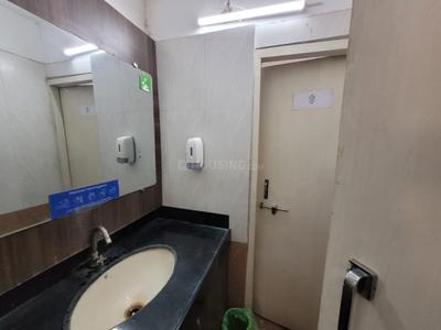 Bathroom Image of 1600 Sq.ft 3 BHK Apartment / Flat for rent in Zingabai Takli Nagpur for Rs. 20000