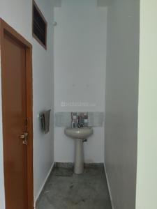 Bathroom Image of 1200 Sq.ft 2 BHK Independent House for rent in Jankipuram Lucknow for Rs. 10000