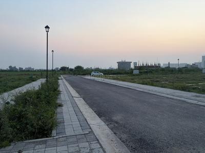 Image of 239 Sq.ft Residential Plot / Land for sale in Wave City, Ghaziabad for Rs. 32370000