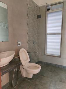 Common Bathroom Image of 2100 Sq.ft 3 BHK Apartment / Flat for sale in Paradise Sai World Empire Phase 1, Kharghar Navi Mumbai for Rs. 29500000