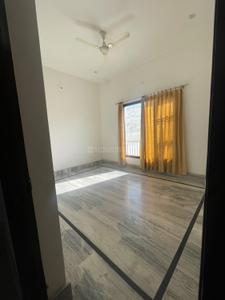 Bedroom Image of 1800 Sq.ft 2 BHK Builder Floor for rent in Channi Himmat Jammu for Rs. 26000