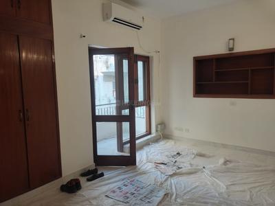 Bedroom Image of 1800 Sq.ft 2 BHK Builder Floor for rent in Gulmohar Park New Delhi for Rs. 80000