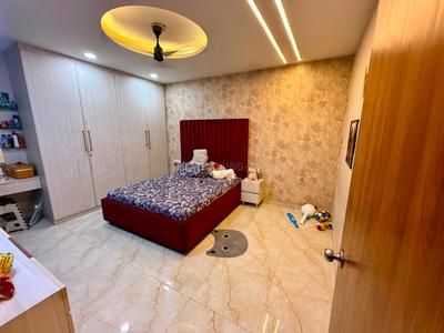 Bedroom Image of 1450 Sq.ft 4 BHK Builder Floor for sale in Mayur Vihar Phase 1 New Delhi for Rs. 14500000
