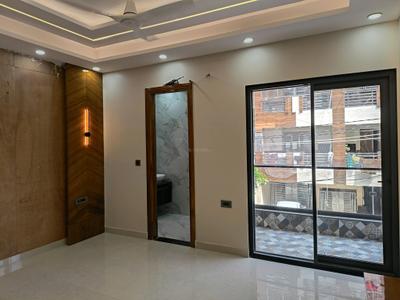 Bedroom Image of 2250 Sq.ft 4 BHK Builder Floor for sale in Vaishali Ghaziabad for Rs. 35000000