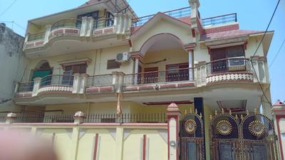 Image of 850 Sq.ft 2 BHK Builder Floor for rent in Chitaipur, Varanasi for Rs. 11000