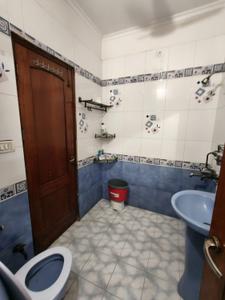 Image of 1620 Sq.ft 3 BHK Independent House for rent in Sector 52, Noida for Rs. 60000