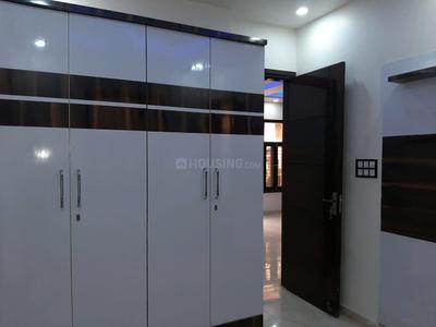 Bedroom Image of 900 Sq.ft 2 BHK Builder Floor for rent in Sector 24 Rohini New Delhi for Rs. 20000