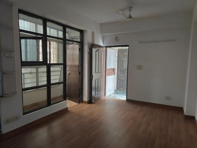 Living Room Image of 1000 Sq.ft 2 BHK Apartment / Flat for sale in Supertech Icon, Indirapuram Ghaziabad for Rs. 8021000