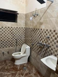 Bathroom Image of 2400 Sq.ft 4 BHK Builder Floor for rent in Shivalik Nagar Haridwar for Rs. 25000
