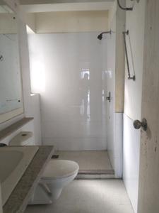 Common Bathroom Image of 1600 Sq.ft 3 BHK Apartment / Flat for rent in DLF Capital Greens, Karampura New Delhi for Rs. 55000