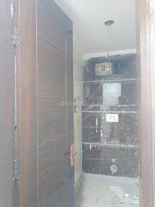 Bathroom Image of 1000 Sq.ft 3 BHK Builder Floor for sale in Builders World Developers Delhi World, Govindpuri New Delhi for Rs. 7500000