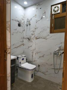 Common Bathroom Image of 1400 Sq.ft 3 BHK Builder Floor for sale in Indirapuram Ghaziabad for Rs. 12550000