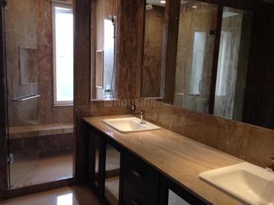 Bathroom Image of 9000 Sq.ft 5 BHK Duplex for sale in Greater Kailash II New Delhi for Rs. 340000000