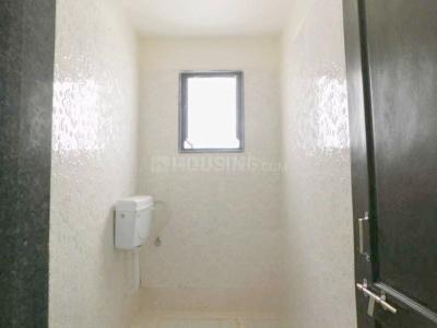 Bathroom Image of 950 Sq.ft 2 BHK Apartment / Flat for sale in Manjari Budruk Pune for Rs. 3500000