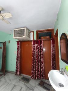 Hall Image of 450 Sq.ft 2 BHK Builder Floor for rent in Kotla Mubarakpur New Delhi for Rs. 15000
