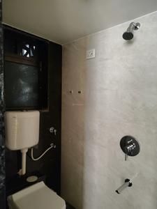 Common Bathroom Image of 1200 Sq.ft 3 BHK Apartment / Flat for rent in Raymond The Address By GS, Thane West Thane for Rs. 70000