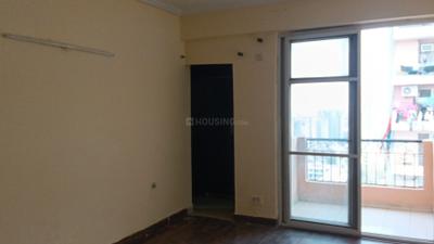 Bedroom Image of 1600 Sq.ft 3 BHK Apartment / Flat for rent in Amrapali Empire, Crossings Republik Ghaziabad for Rs. 20000
