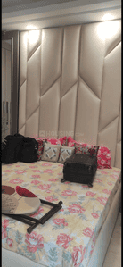 Bedroom Image of 1300 Sq.ft 3 BHK Builder Floor for sale in Sarva Priya Apartments, Hauz Khas New Delhi for Rs. 36000000