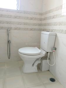 Bathroom Image of 947 Sq.ft 3 BHK Apartment / Flat for rent in Imperial Riddhi Siddhi, Joka Kolkata for Rs. 20800