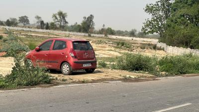 Sachendi Plot View 3