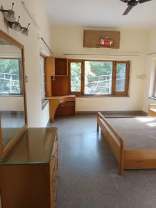 Bedroom Image of 1800 Sq.ft 3 BHK Builder Floor for rent in Model Town New Delhi for Rs. 40000