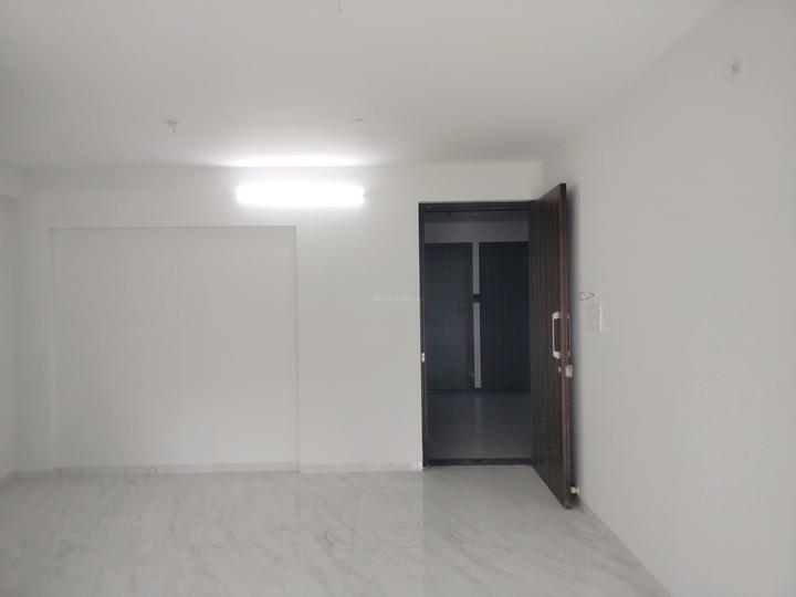 Park Road, Vile Parle East Main Image 1