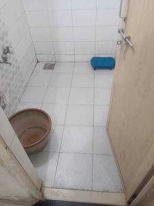 Bathroom Image of 500 Sq.ft 1 BHK Apartment / Flat for sale in Sayajipura Vadodara for Rs. 1550000