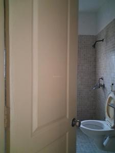 Common Bathroom Image of 1069 Sq.ft 2 BHK Apartment / Flat for sale in Paras Tierea, Kulesara Noida for Rs. 9000000