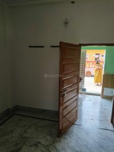 Bedroom Image of 650 Sq.ft 1 BHK Independent House for rent in Keshtopur Kolkata for Rs. 15000