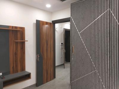 Bedroom Image of 1100 Sq.ft 3 BHK Builder Floor for sale in Shalimar Bagh New Delhi for Rs. 21000000