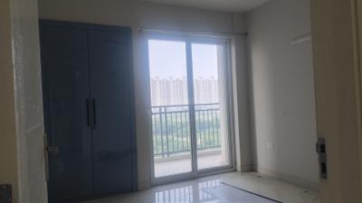 Bedroom Image of 999 Sq.ft 2 BHK Apartment / Flat for rent in Eldeco The Greens, Sector 150 Noida for Rs. 25500