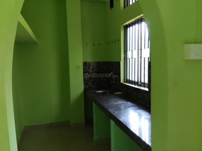 Kitchen Image of 1200 Sq.ft 1.5 BHK Builder Floor for rent in Bamunimaidam Guwahati for Rs. 12500