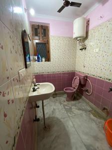 Bathroom Image of 2400 Sq.ft 3 BHK Builder Floor for rent in Sector 49 Noida for Rs. 50000
