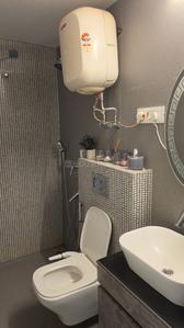 Bathroom Image of 1689 Sq.ft 3.5 BHK Apartment / Flat for sale in Ashiana Orchid, Surajpur Greater Noida for Rs. 19000000