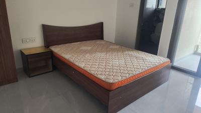 Bedroom Image of 1000 Sq.ft 2 BHK Apartment / Flat for rent in Oxy Beaumonde, Viman Nagar Pune for Rs. 55000