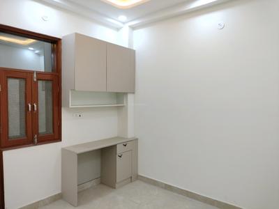 Bedroom Image of 915 Sq.ft 3 BHK Builder Floor for sale in Raju Parak Extension New Delhi for Rs. 7500000